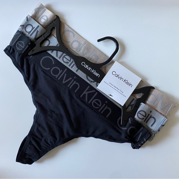 Calvin Klein wide band bralette & 3-pack thong - Picture 7 of 8